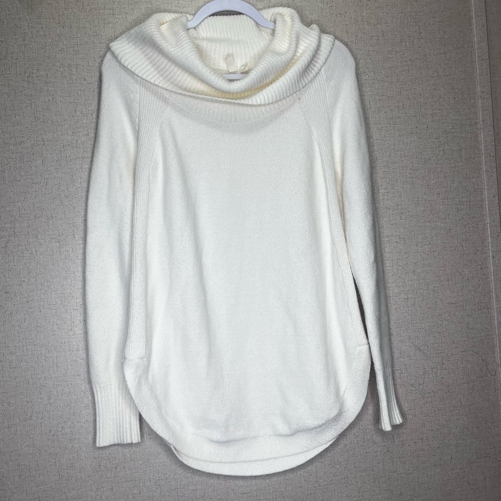 Anthropologie Women’s XS Creamy White Tunic Sweater Cowl Turtleneck Soft Long